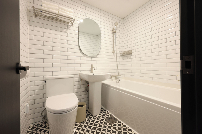 Bathroom 4, HOTEL ARRIVE EULJIRO TUM, Jung