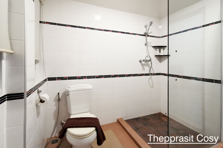 Bathroom 4, Thepprasit Cosy, Pattaya