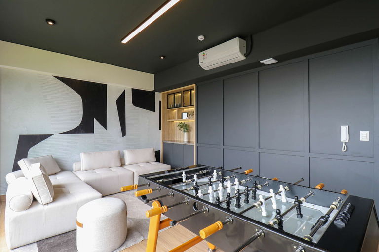 Room 5, w Spectacular 2BR With Balcony in Miraflores, Lima