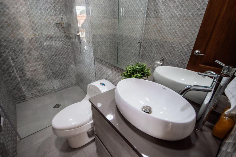 Bathroom 3, Las Palmas Aparta hotel, Guatapé