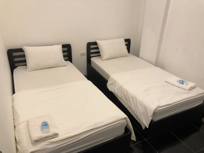 Bedroom 3, Funkymonkey Cafe&hostel, Vientiane