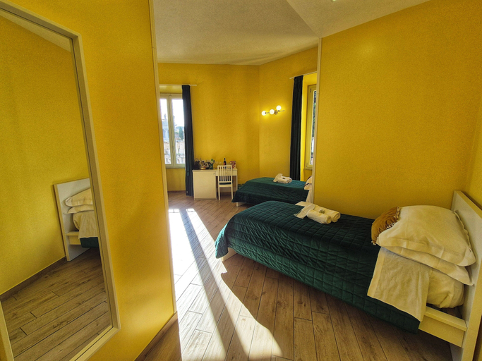 Bedroom 5, RESIDENZE SERVENTI LONGHI, Rome