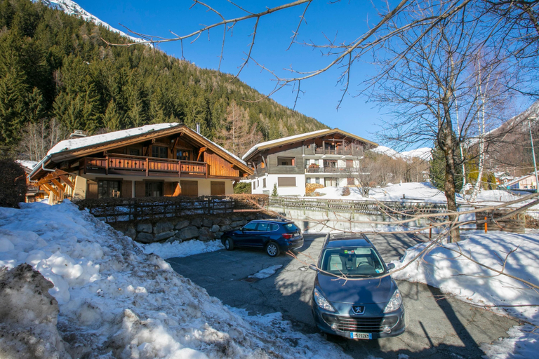 Room 3, Chalets d Henri 63 in Argenti re Chamonix, Haute-Savoie