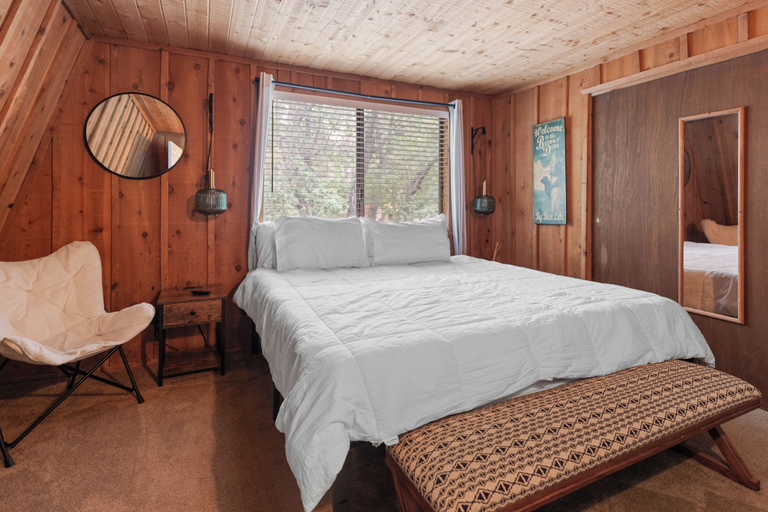 Bedroom 2, Green Leaf Lodge, San Bernardino