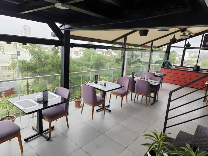 Food & Drinks 4, De Mandarin, Bangalore, Bangalore