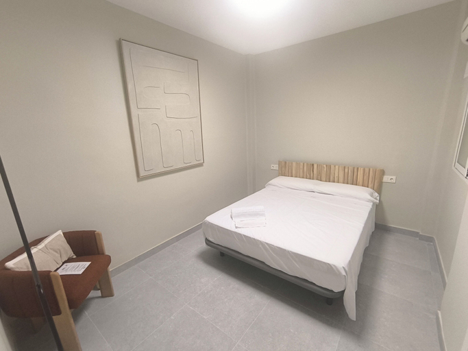 Bedroom 3, Carmen Beach Hostel Cullera, Valencia
