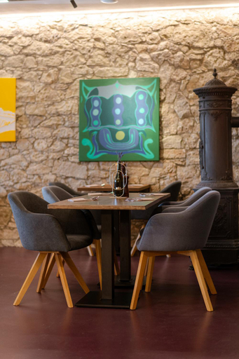 Food & Drinks 5, Bohem Borklub, Szerencs