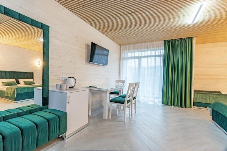 Bedroom 2, Milana SPA & Hotel - SPA included, Iaremchans'ka