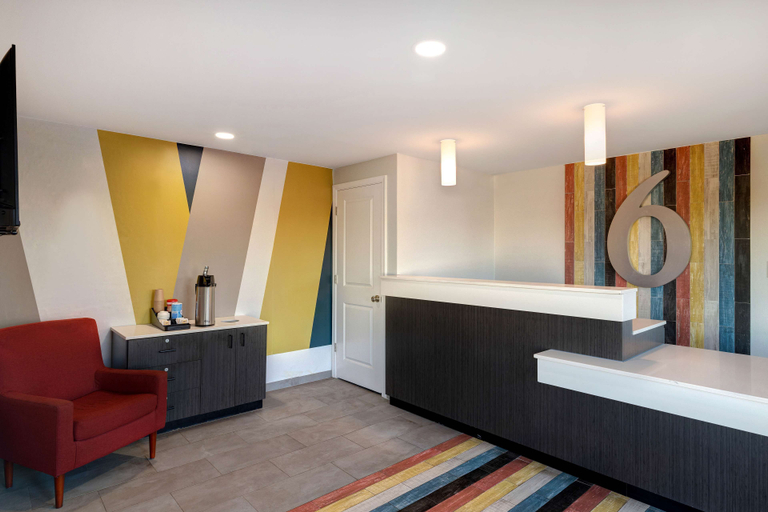 Public Area, Motel 6 Bonne Terre, MO, Saint Francois