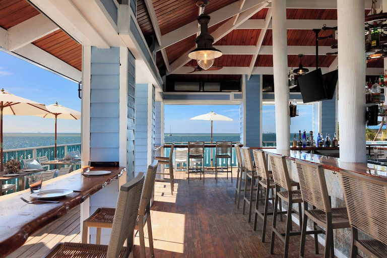 Food & Drinks 5, SkyBeach Resort, Pinellas