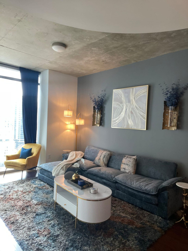 Room 3, Royal Escape Midtown High Rise, Atlanta