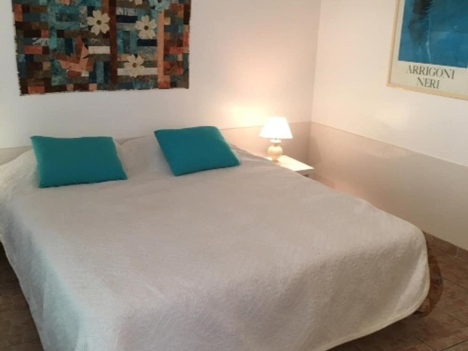 Room 5, Private Beach Villa sea View - Th Oule sur mer, Alpes-Maritimes