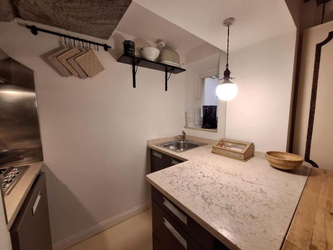 Private kitchen 3, Cozy & Charming Florentine Hideaway, Florence