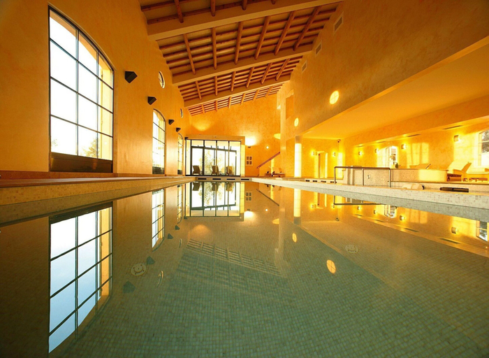 Pool 5, La Motte Resort Near Beach, Var