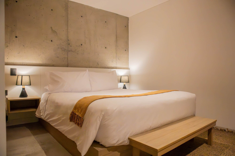Room 2, w Sublime 1BR w Balcony in Barranco, Lima