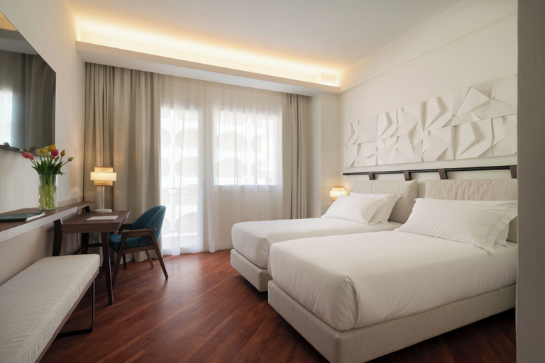 Bedroom 4, HOTEL DELFINO TARANTO, Taranto
