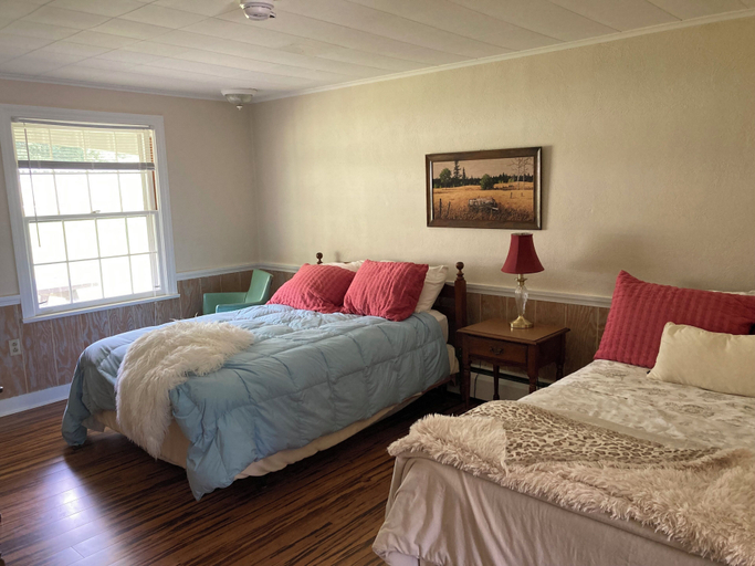 Bedroom 4, Plain Kate's Inc, Grafton