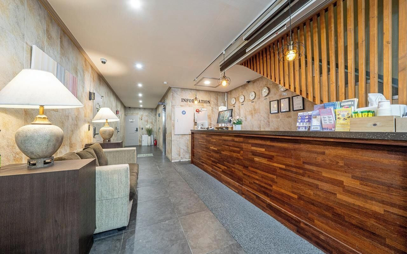 Public Area 1, Peanut Hotel, Jung