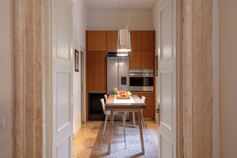 Others 5, Residenza Lugo, Verona