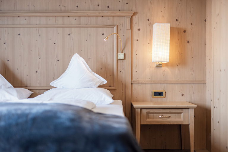 Bedroom, Hotel Baumwirt, Bolzano