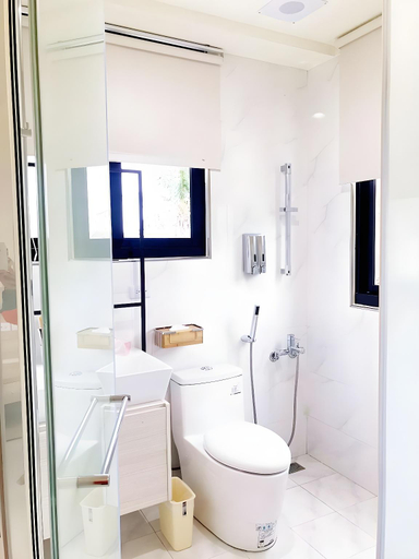Bathroom 3, Rich-Sunshine Inn, Taitung