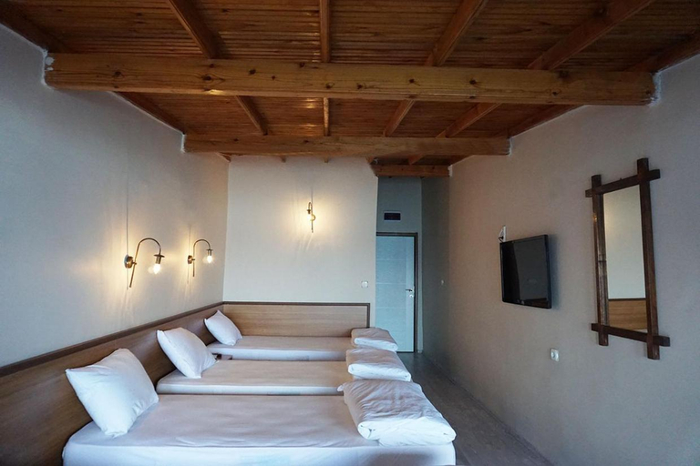 Bedroom 2, Aqua Boss Hotel, Eceabat
