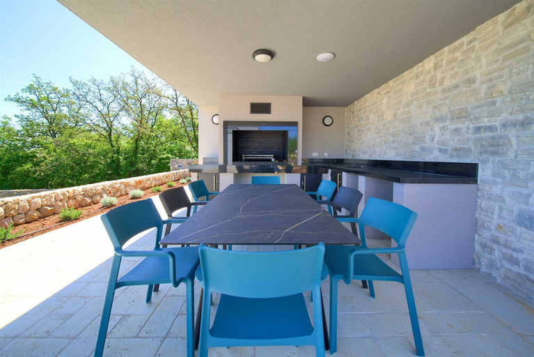 Room 3, Villa Astrum With Heated Pool Jacuzzi and Sauna, Krk