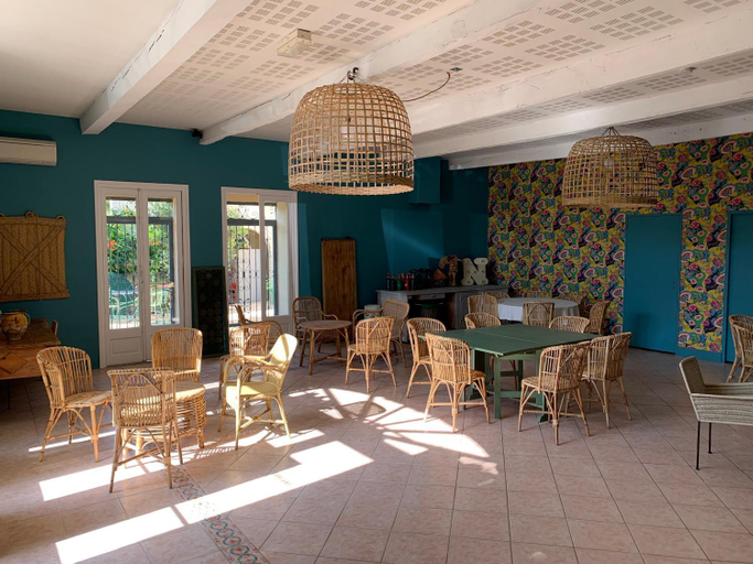 Others 3, Auberge du Chateau, Hérault