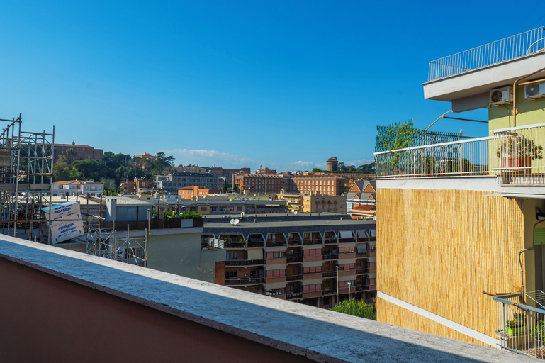 Exterior & Views 2, Terrace Apartment Monte del Gallo, Rome