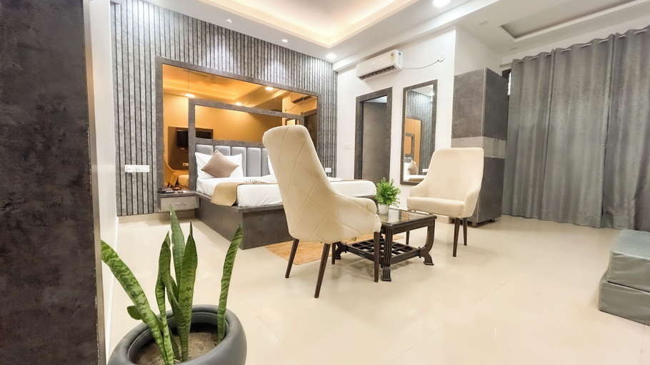 Others 5, Elegance Resort, Mathura