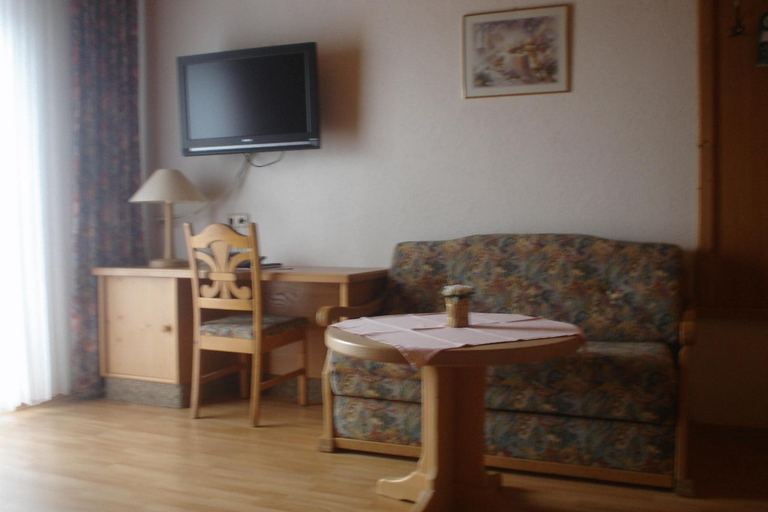 Others 5, Pension Sigle, Dingolfing-Landau