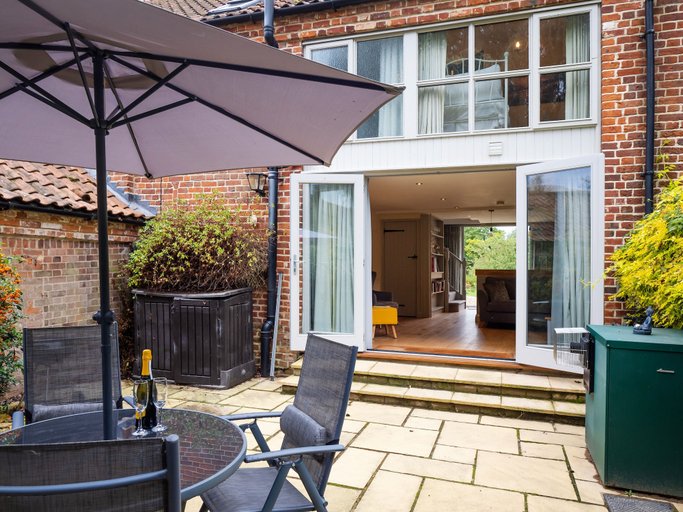 Exterior & Views, Maple Barn: Lux Rural Retreat Near Norfolk Coast, Norfolk
