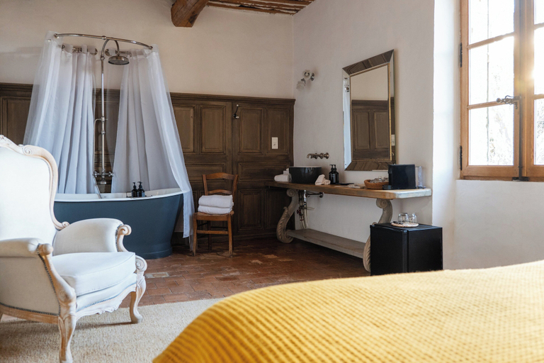 Bedroom 5, Le Galinier, Lourmarin, a Beaumier Guesthouse, Vaucluse