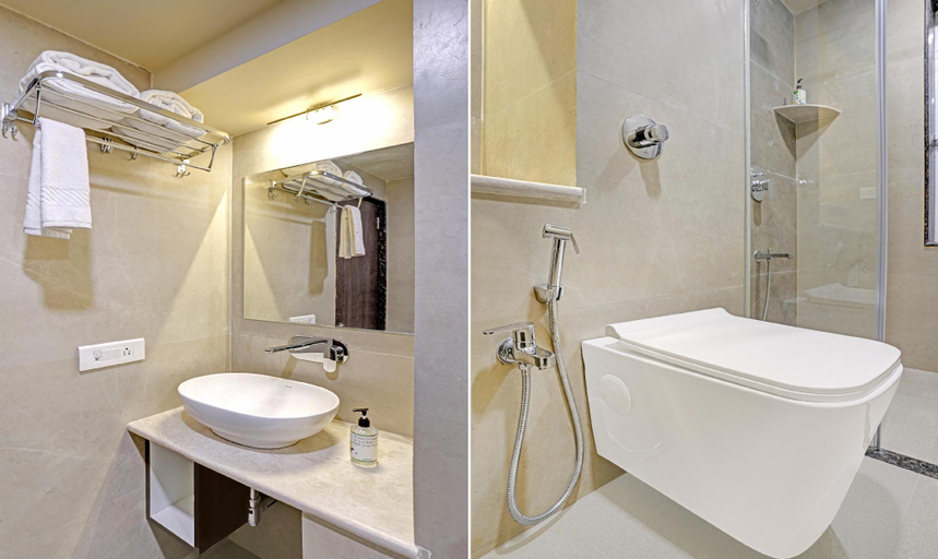Bathroom 4, Treebo Premium Golden Bliss Trimurti Nagar Square, Nagpur