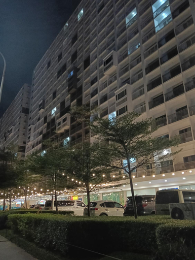 Food & Drinks, Shore residences tower B, Pasay City