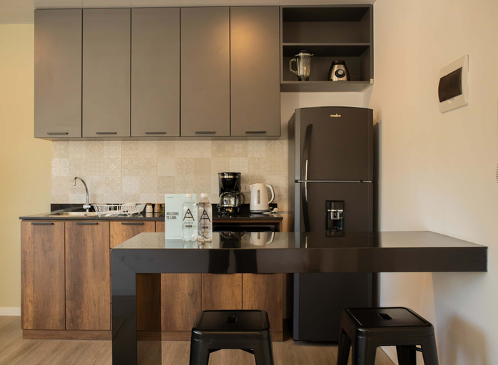 Room 2, w Remarkable 2BR w Terrace in Miraflores, Lima