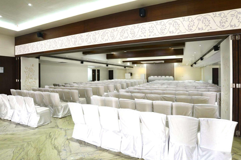 Public Area 2, Manish Aura Grand, Vadodara