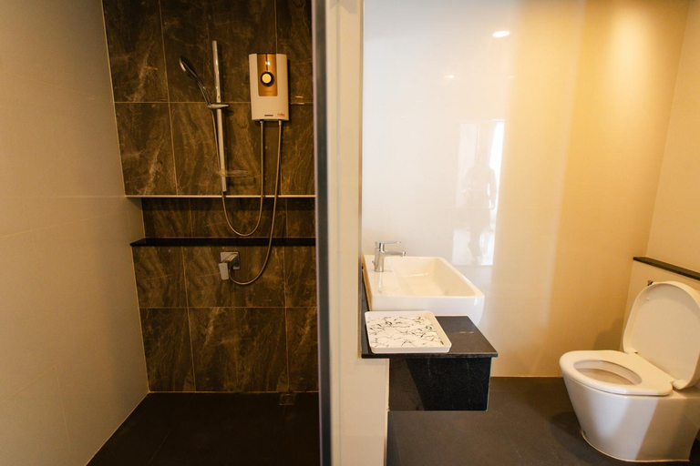 Bathroom 5, Kanthiya Garden Hotel, Nam Yun