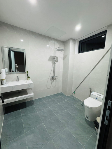 Bathroom 4, Adora Homestay Hue, Huế