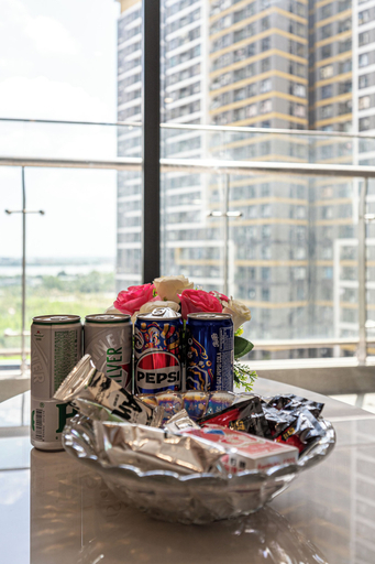 Food & Drinks, LA Nest 1BR River View Near Vincom, District 9