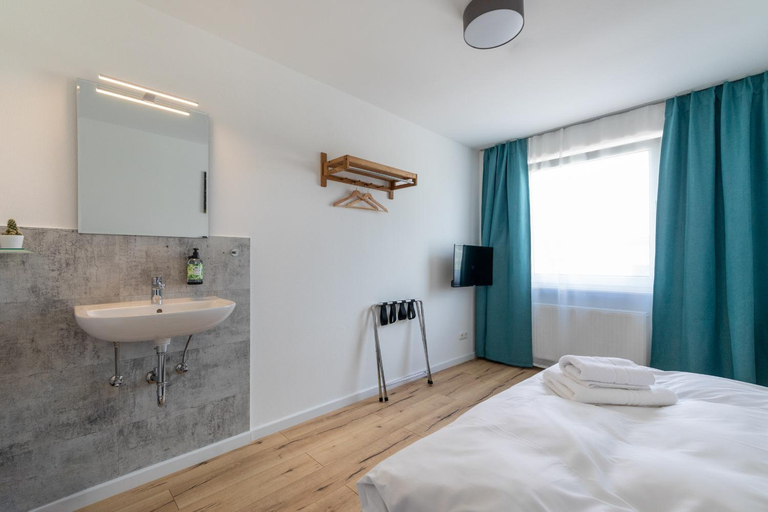 Bedroom 2, Hotel Clement - Bed & Breakfast, Mainz-Bingen