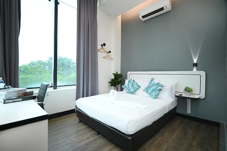 Bedroom 3, Swing & Pillows @ Kota Kemuning Selangor, Shah Alam