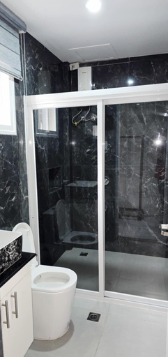 Bathroom 4, Leribi Hotel and Restaurant, Tagaytay City