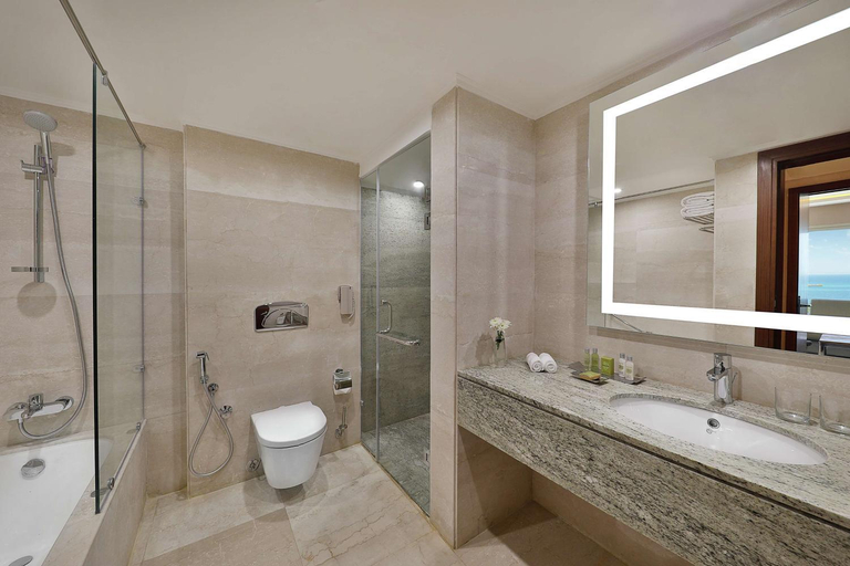 Bathroom 5, Hilton Hurghada Plaza, Al-Ghurdaqah