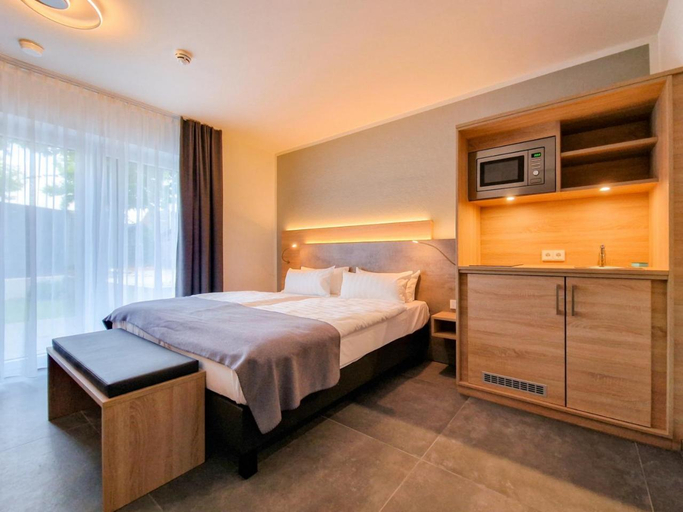 Bedroom 3, Hotel Schwarzes Ross, Oldenburg
