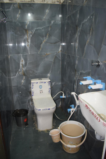 Bathroom 5, Suraj Village Resort, Ujjain