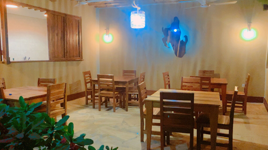 Food & Drinks 3, The Dream Village, Kaskazini 'B'