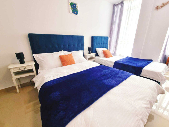 Room 2, EFO Studios on the Beach, Tuzla