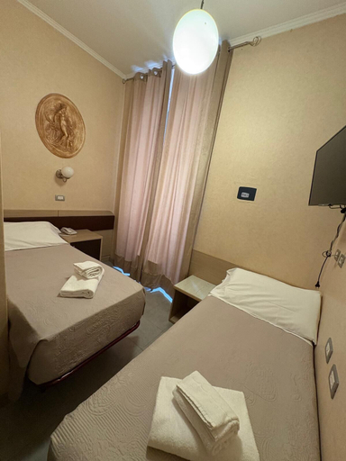 Bedroom 3, Hotel Elide, Rome