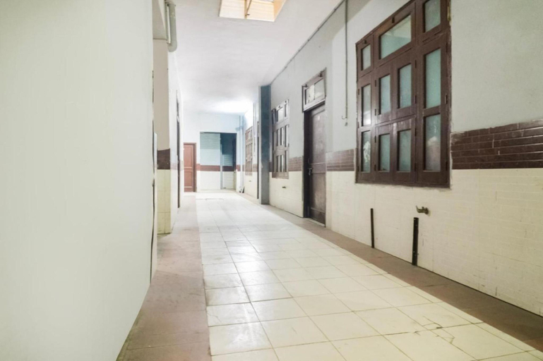 Public Area 5, Goroomgo Gaurav Regency Hisar, Hisar